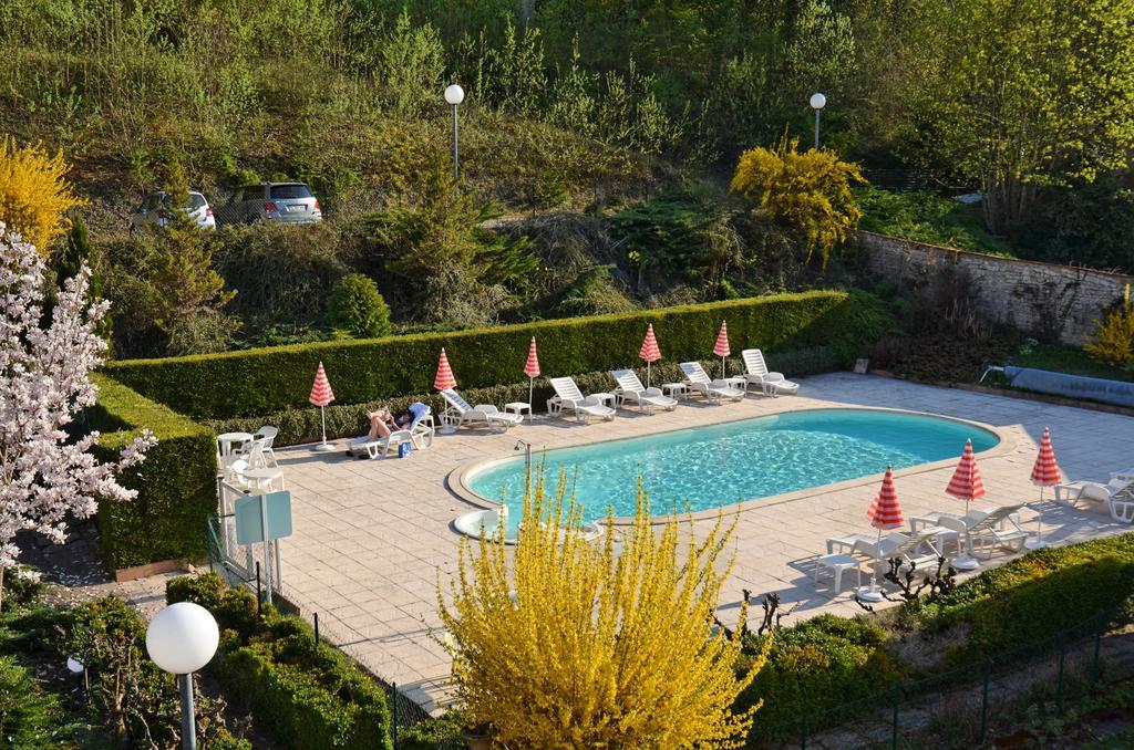 Hotel Et Studios D'Orfeuil Bourbonne-les-Bains Dış mekan fotoğraf
