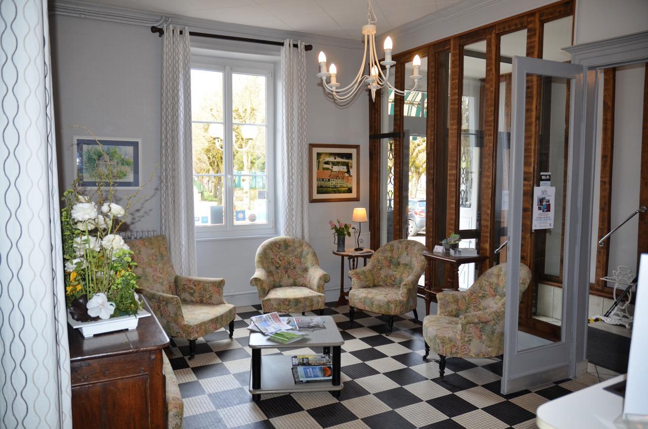 Hotel Et Studios D'Orfeuil Bourbonne-les-Bains Dış mekan fotoğraf