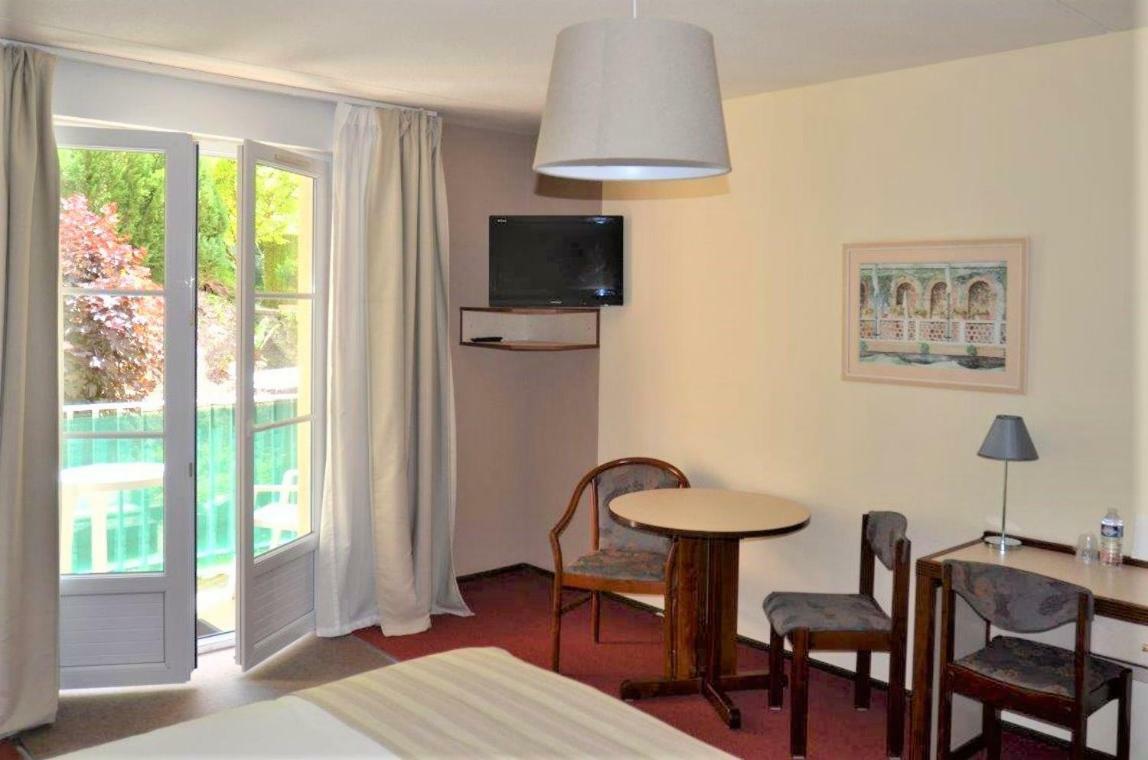 Hotel Et Studios D'Orfeuil Bourbonne-les-Bains Dış mekan fotoğraf